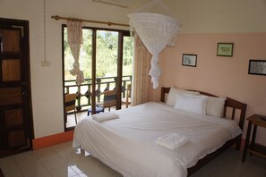 In-room safe, desk, free WiFi - Jammee Guesthouse (Vang Vieng)
