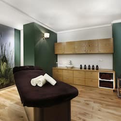 Sale per trattamenti di coppia, sauna, vasca idromassaggio, bagno turco