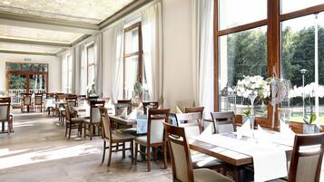 Frühstück, Mittagessen und Abendessen