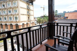 Schreibtisch, kostenloses WLAN