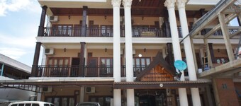 Domon Guesthouse