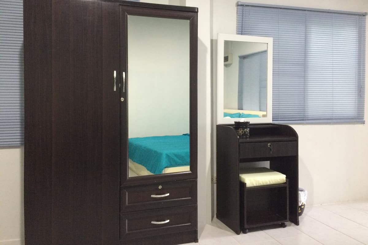 Standard Room, 1 Double Bed | Room amenity