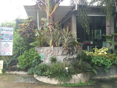 Pallada Bromeliads Garden & Resort