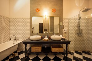 Luxury Bungalow, Private Pool, Garden View | Bathroom | Shower, rainfall showerhead, designer toiletries, hair dryer