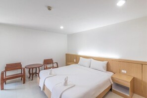 Minibar, desk, free WiFi - Collection O Siam Privi Hotel (Bangkok)