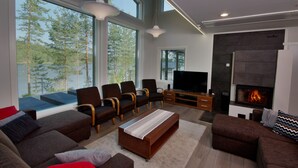 Auringonsilta | Desk, iron/ironing board, rollaway beds (surcharge)