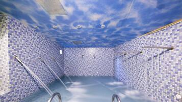 Indoor spa tub
