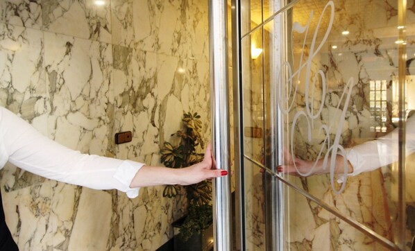 Interior entrance - Hotel América (Ferrol)