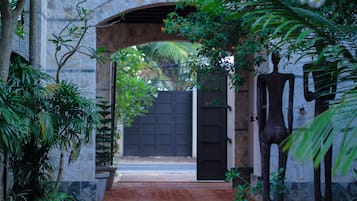 Apartamento luxo (Gate) | Frigobar, cofres nos quartos, individualmente decorados