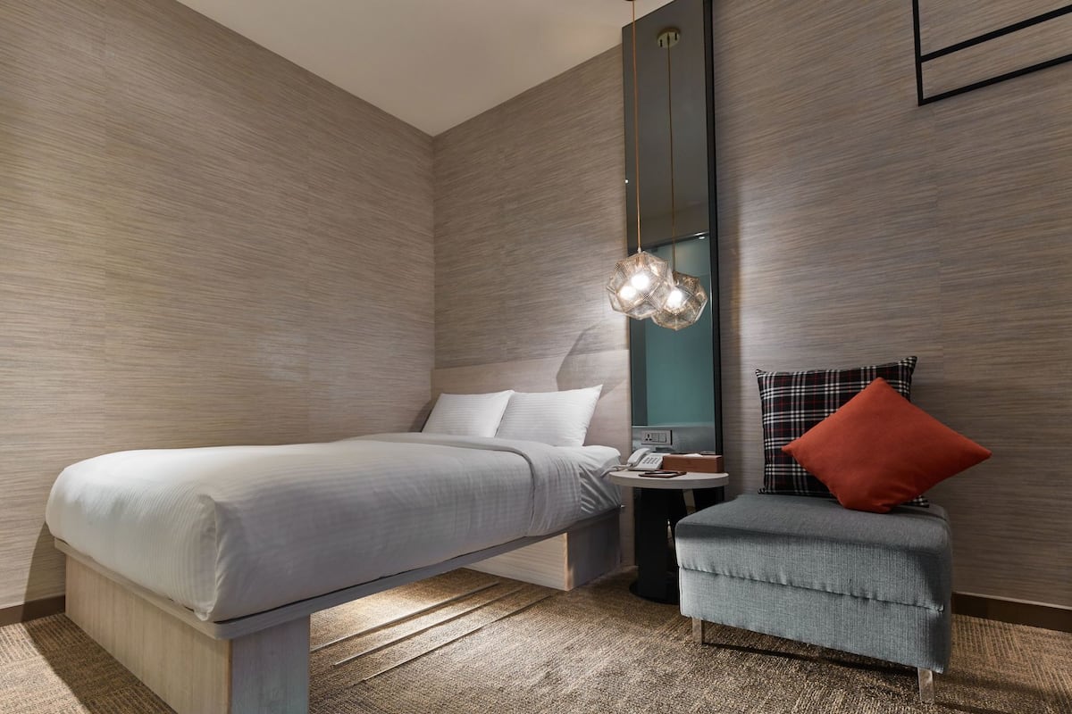 In-room safe, iron/ironing board, free WiFi, bed sheets