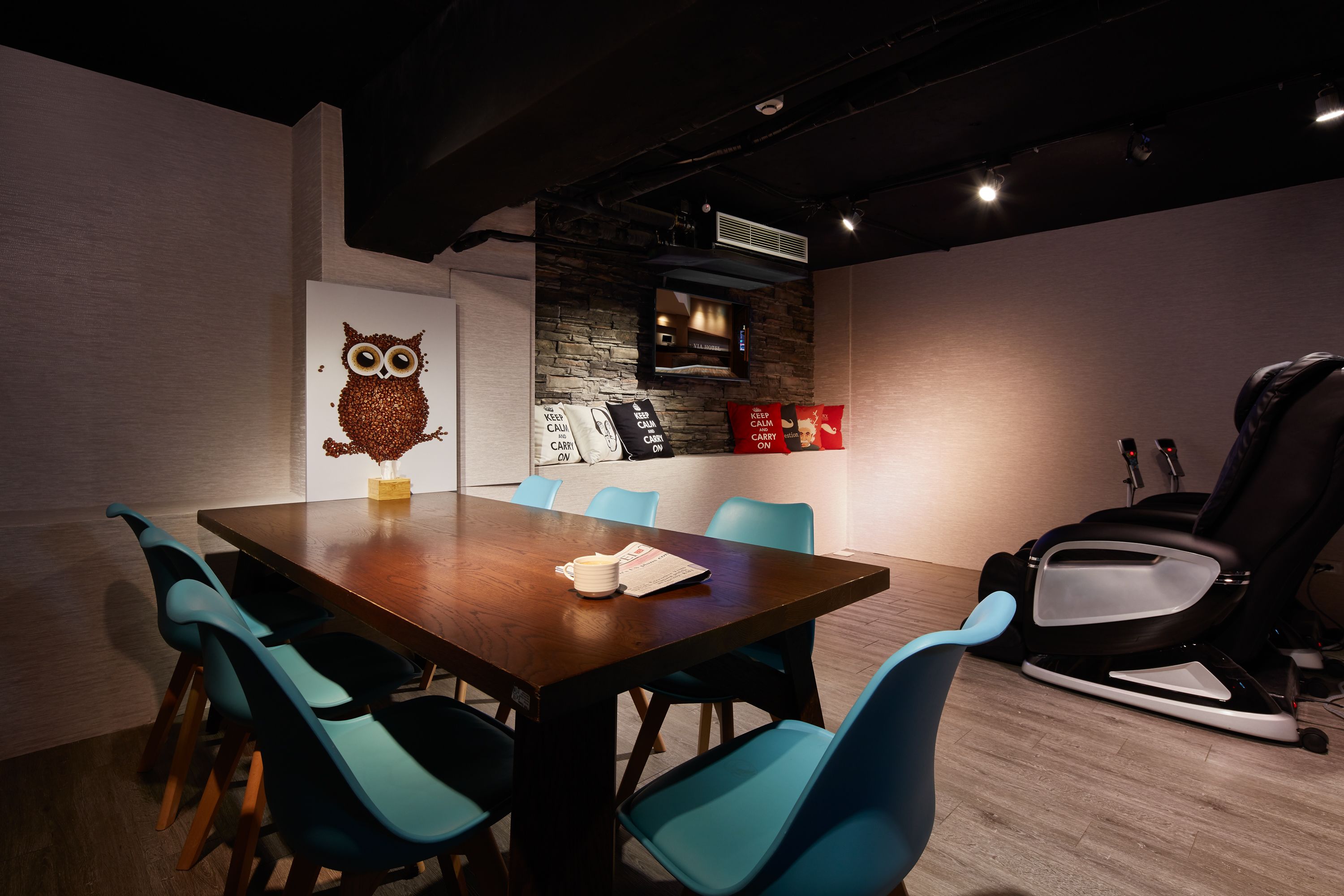 fridge, microwave, electric kettle