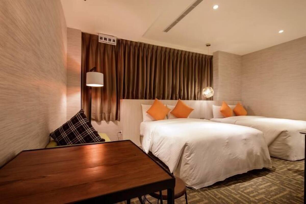In-room safe, iron/ironing board (on request), WiFi (free), bed sheets