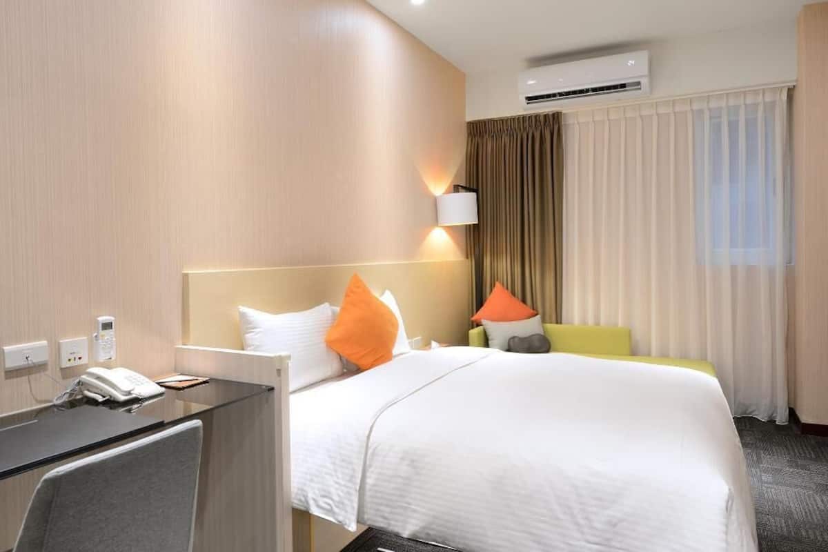 In-room safe, iron/ironing board, free WiFi, bed sheets