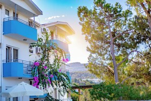 Front of property - Golden Lighthouse Hotel (Kas)