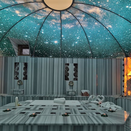 Couples treatment rooms, sauna, hot tub, steam room, Turkish bath
