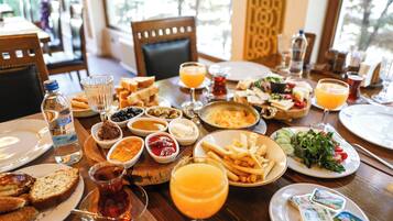 Daily buffet breakfast for a fee