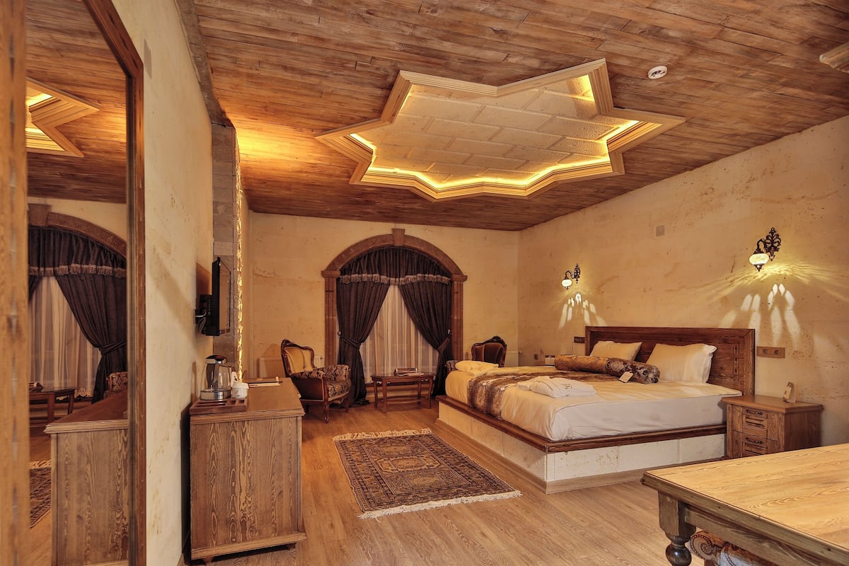 Premier Suite | 1 camera, biancheria da letto ipoallergenica, minibar
