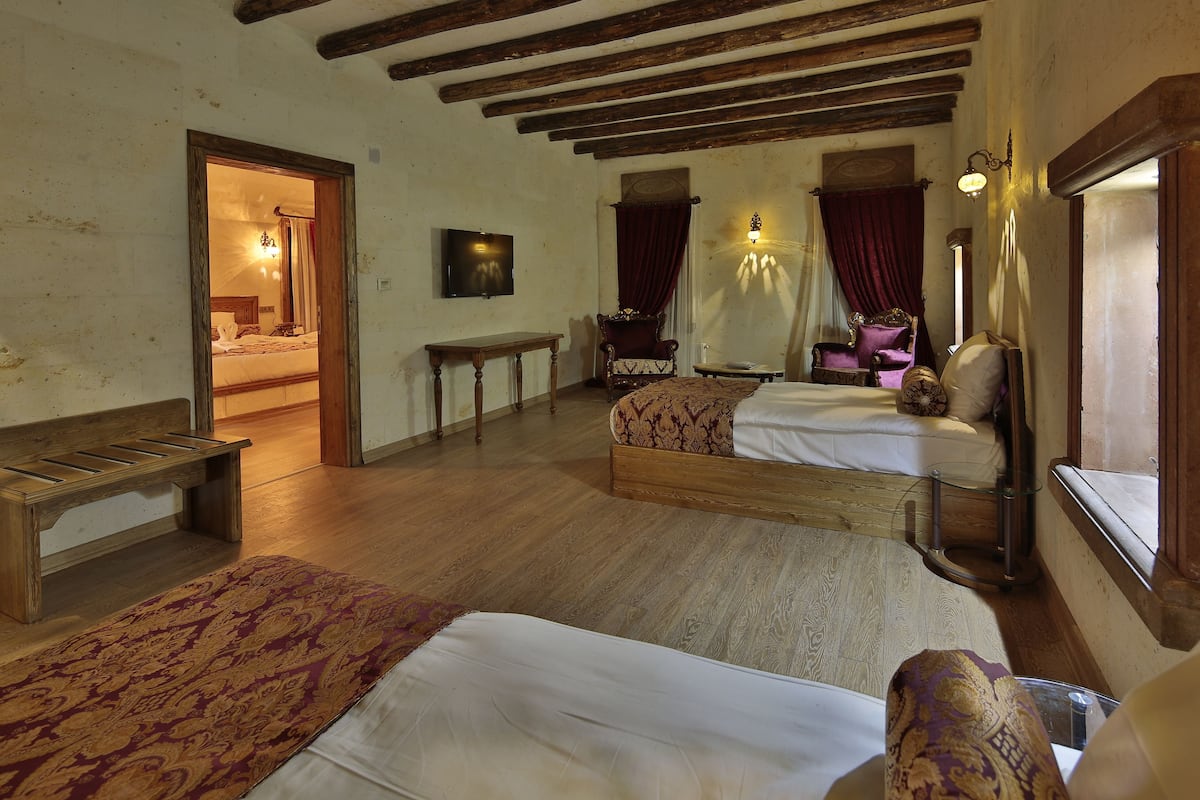 Family Suite | 1 camera, biancheria da letto ipoallergenica, minibar