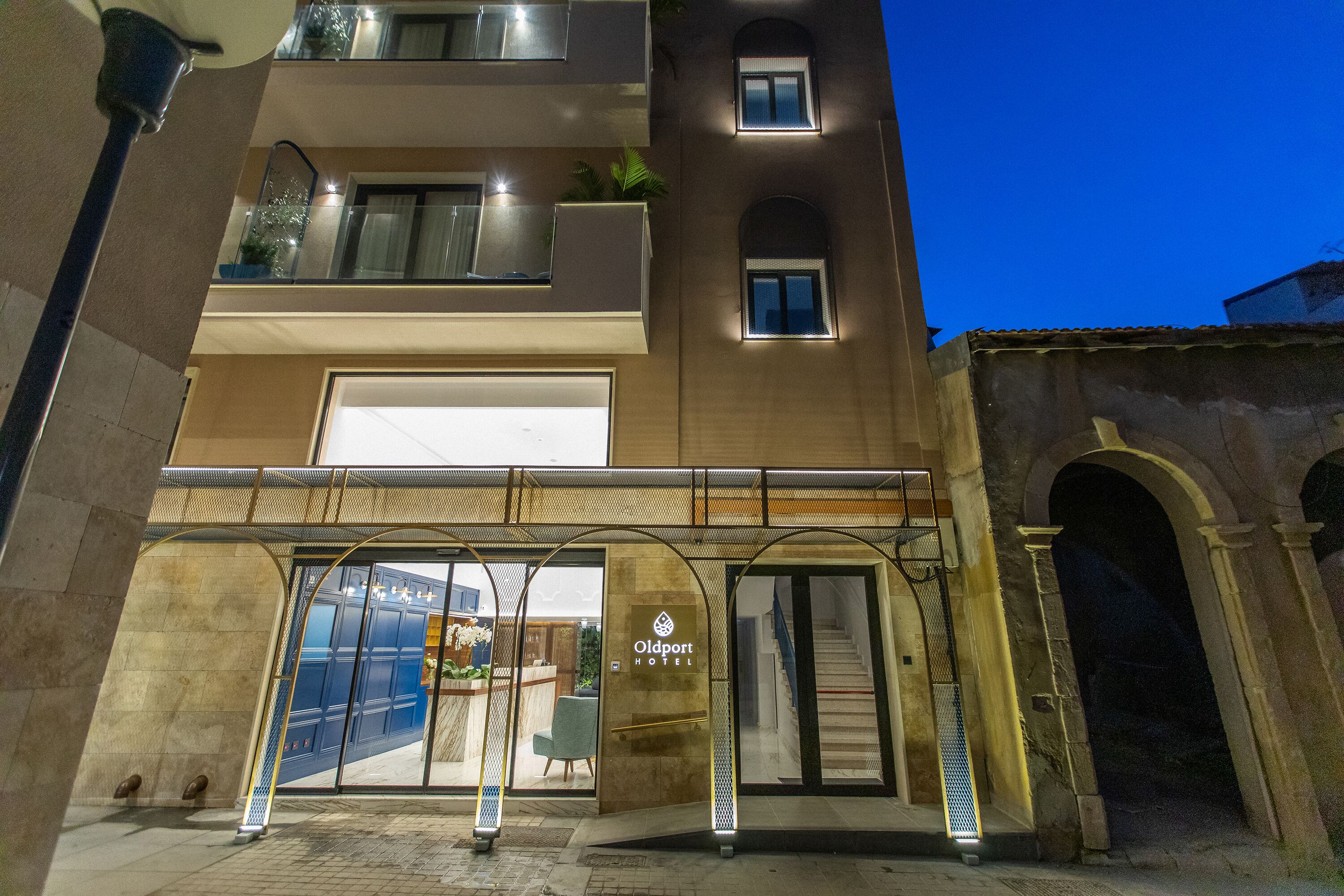 Photo - Old Port Hotel