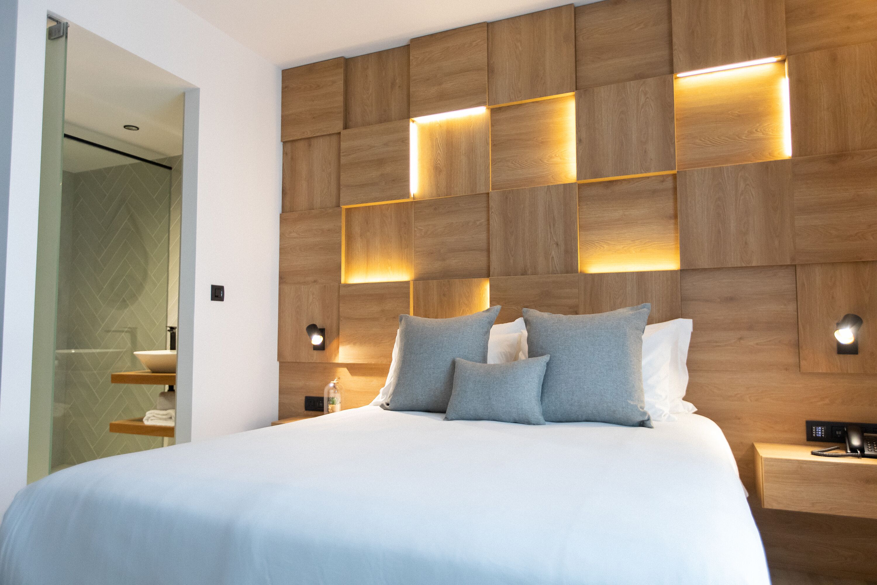 Photo - Old Port Hotel