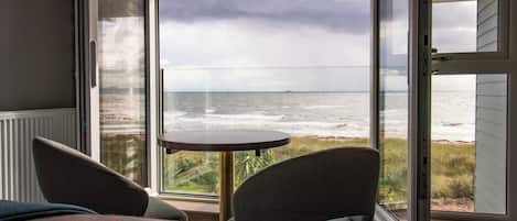 Superior Room | Desk, laptop workspace, iron/ironing board, free WiFi