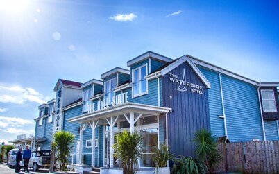 The Waterside Hotel