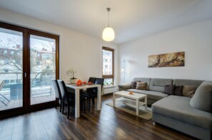 Comfort Apartment, 1 Bedroom, Balcony (4 adults) | Living room | LCD TV - Dom & House - Apartments Aquarius (Sopot)