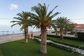 Exterior - Nefeli Studios (Dorida)