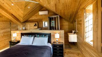 Superior Double Room | Egyptian cotton sheets, down duvets, desk, soundproofing