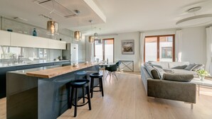 Leilighet – exclusive, 3 soverom, balkong (7 adults) | Oppholdsrom
