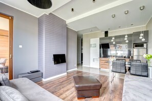 Departamento, 2 habitaciones (with garden; 5 people) | Decoración personalizada y muebles diferentes 