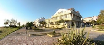 Aura Boutique Hotel