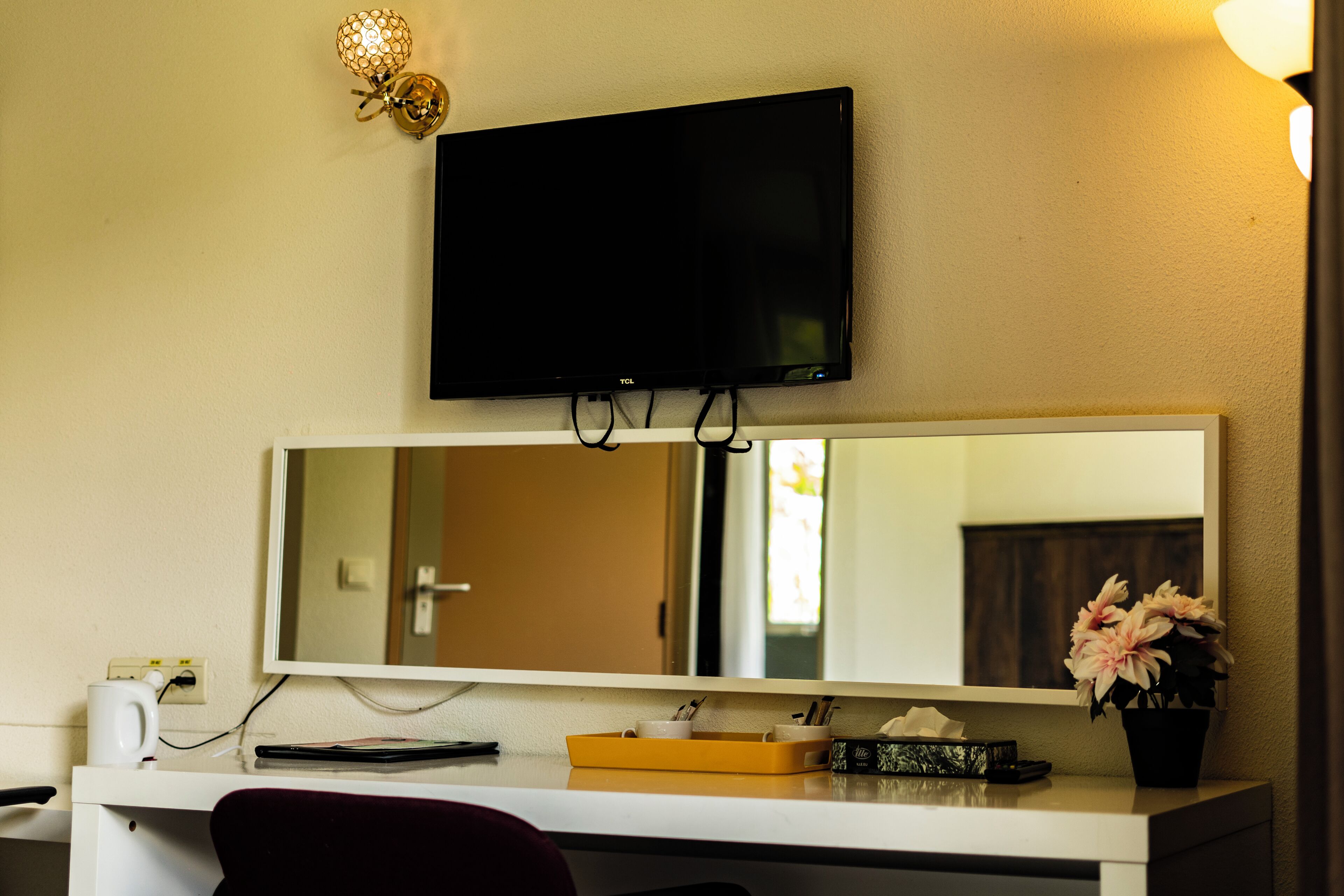 Skrivbord, ljudisolering, barnsängar och gratis wi-fi