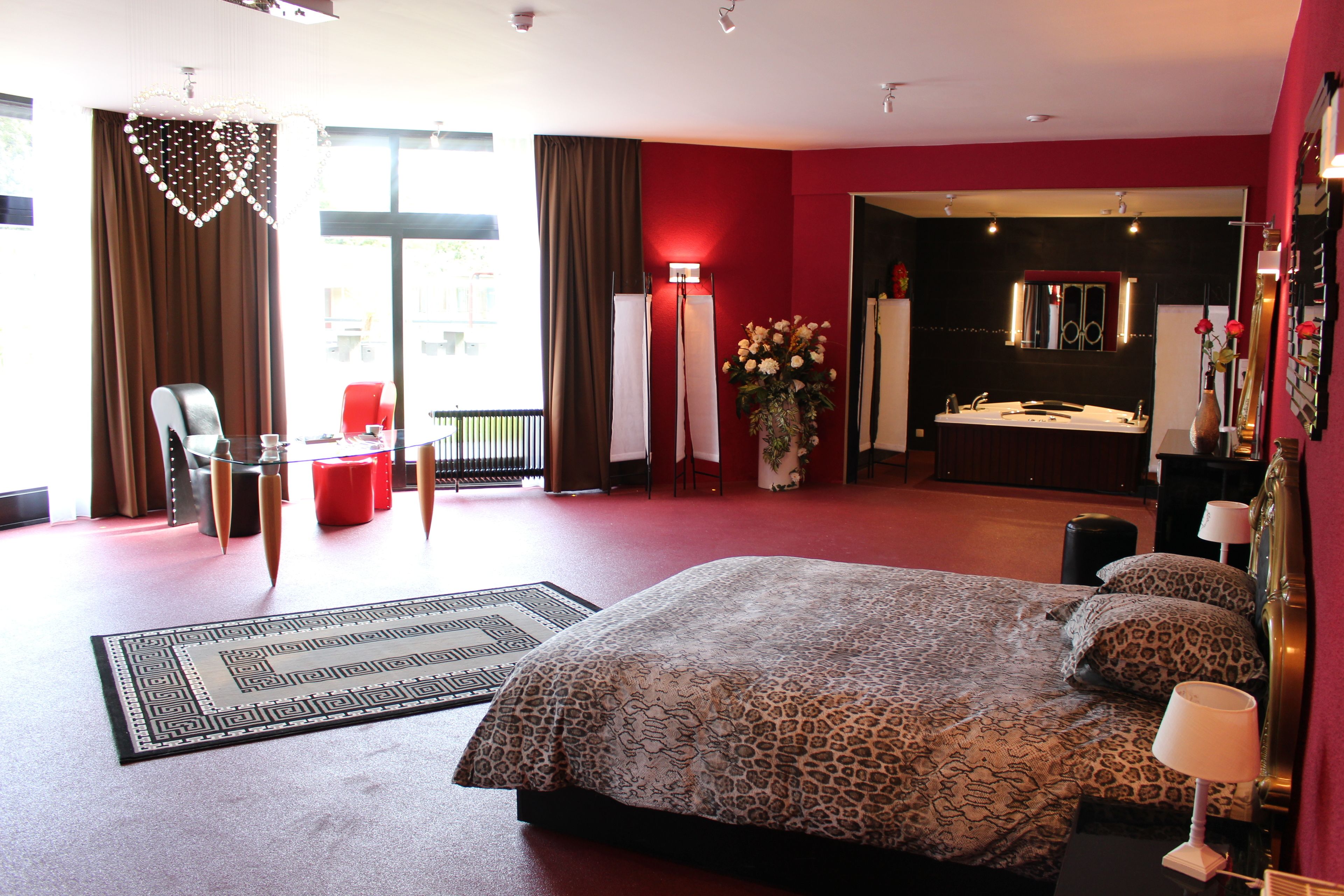 皇家套房, 花園景觀 | 書桌、隔音、搖籃/嬰兒床、免費無線上網