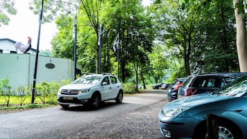 Self parking (EUR 8.95 per night)