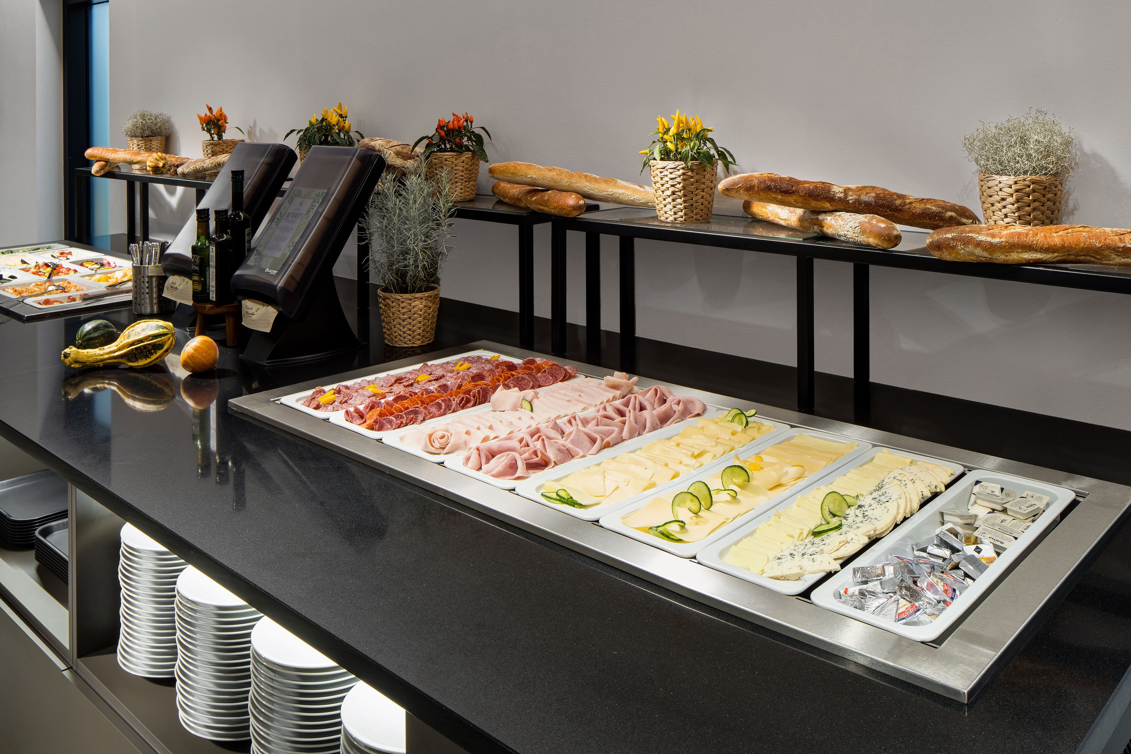 Daily buffet breakfast (EUR 20 per person)