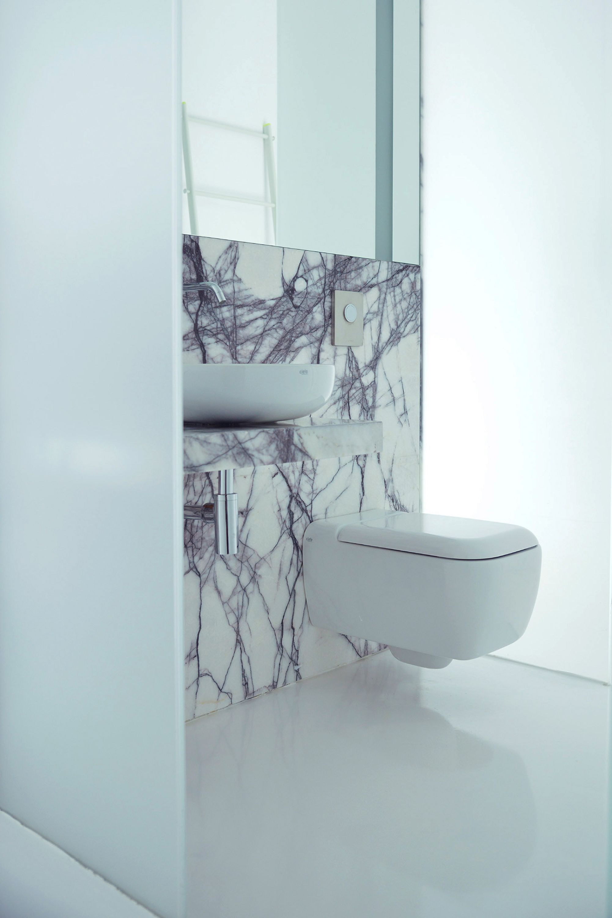 deluxe double room, courtyard view, annex building | bathroom | designer toiletries, hair dryer, towels, soap