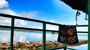 Desk - Akwadup Lodge (Panama City)