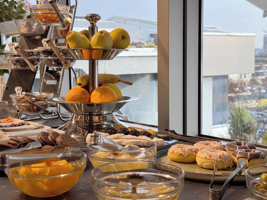 Tägliches inbegriffenes Frühstücksbuffet