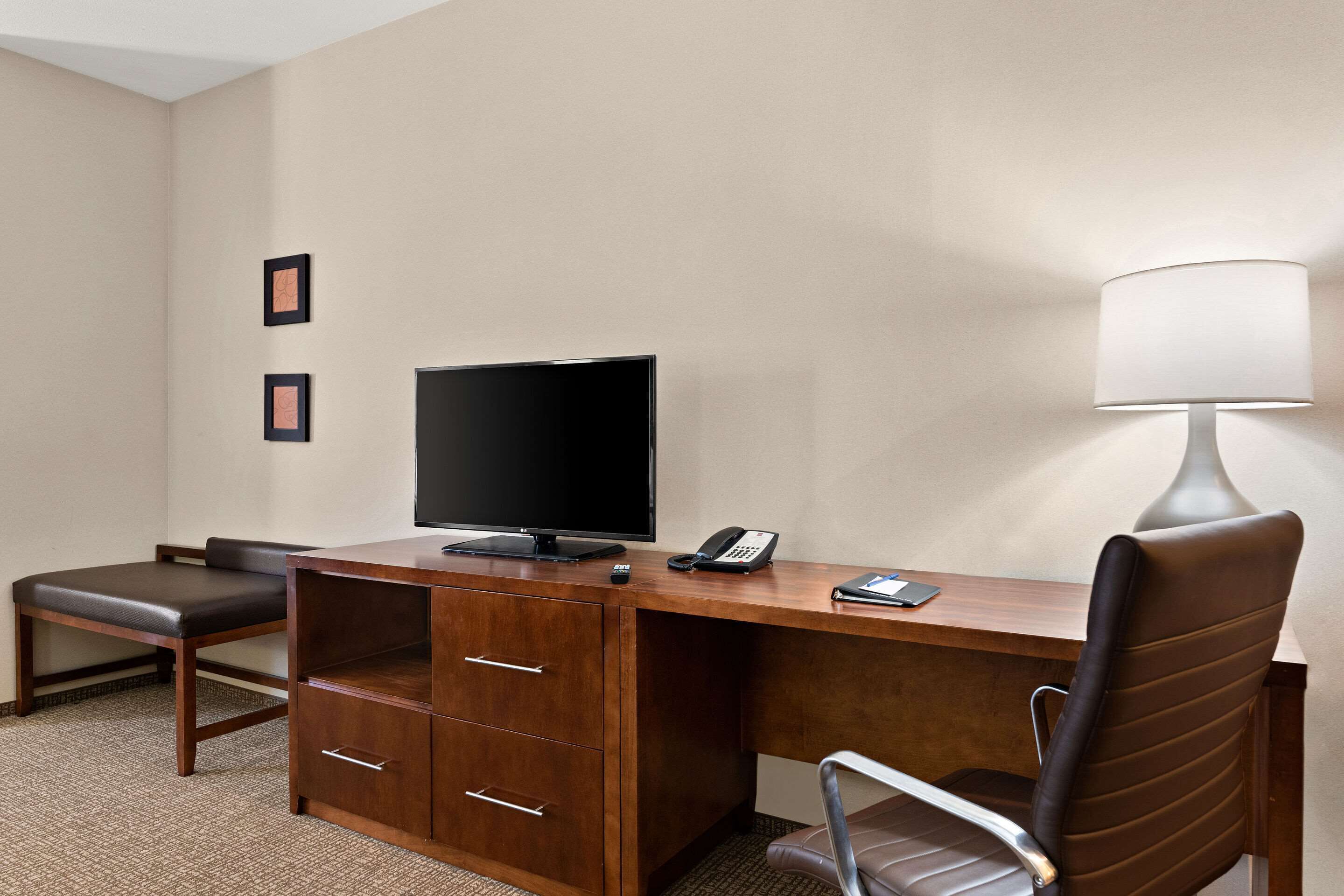 2 queen beds and 1 double sofa bed, non smoking | desk, iron/ironing board, free wifi, bed sheets