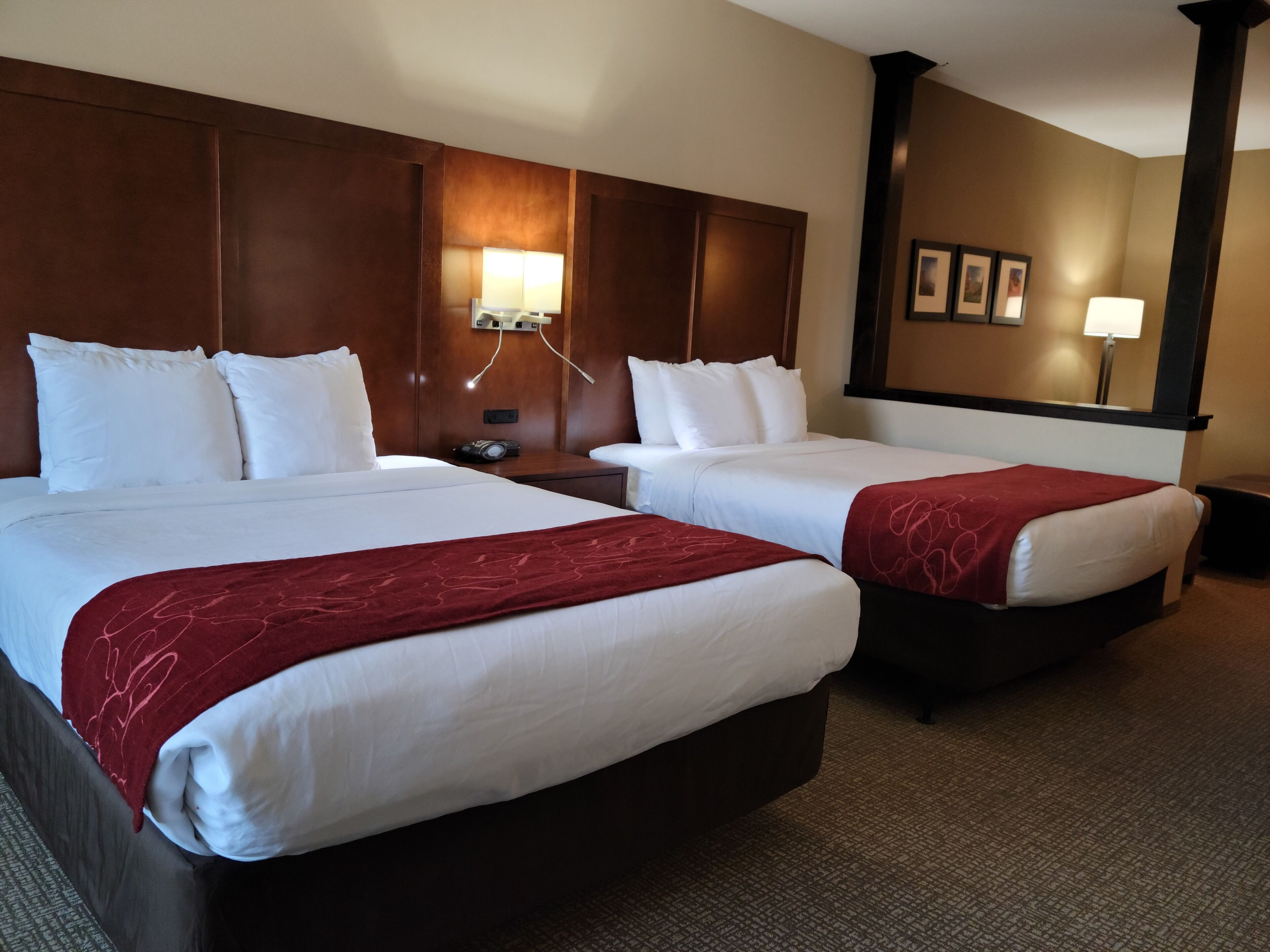 2 queen beds and 1 double sofa bed, accessible, non smoking | desk, iron/ironing board, free wifi, bed sheets