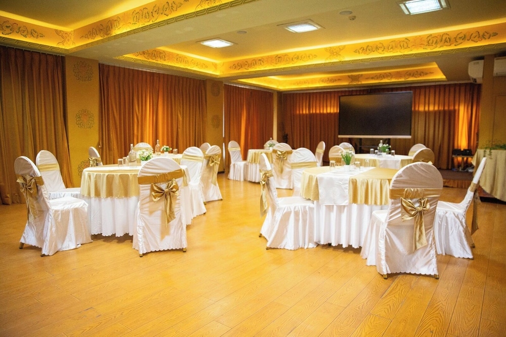 33 Soksoom Centre for Well-Being & Happlinesss - Namseling Boutique Hotel by null