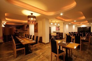 Restaurant - Dorji Elements Boutique Hotel (Thimphu)