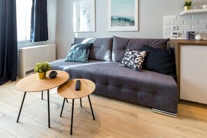 Huoneisto (Mazowiecka 11 Street) | Ylelliset vuodevaatteet, yksilöllisesti sisustettu