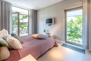 Apartment, 1 Bedroom, Balcony (Lobzowska 22 Street) | Premium bedding, individually decorated, individually furnished, desk - FriendHouse Apartments (Kraków)
