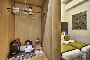 Deluxe Double or Twin Room | Hypo-allergenic bedding, minibar, in-room safe, desk - Ursulino Valletta (Valletta)