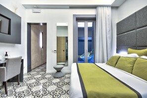 Deluxe-Doppelzimmer (Ground Floor With Patio) | Blick auf den Innenhof