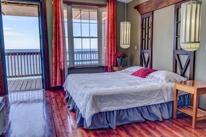Ocean Front King | WiFi, bed sheets - Lands End (Roatan)