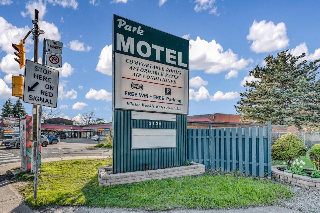 Photo - Park Motel