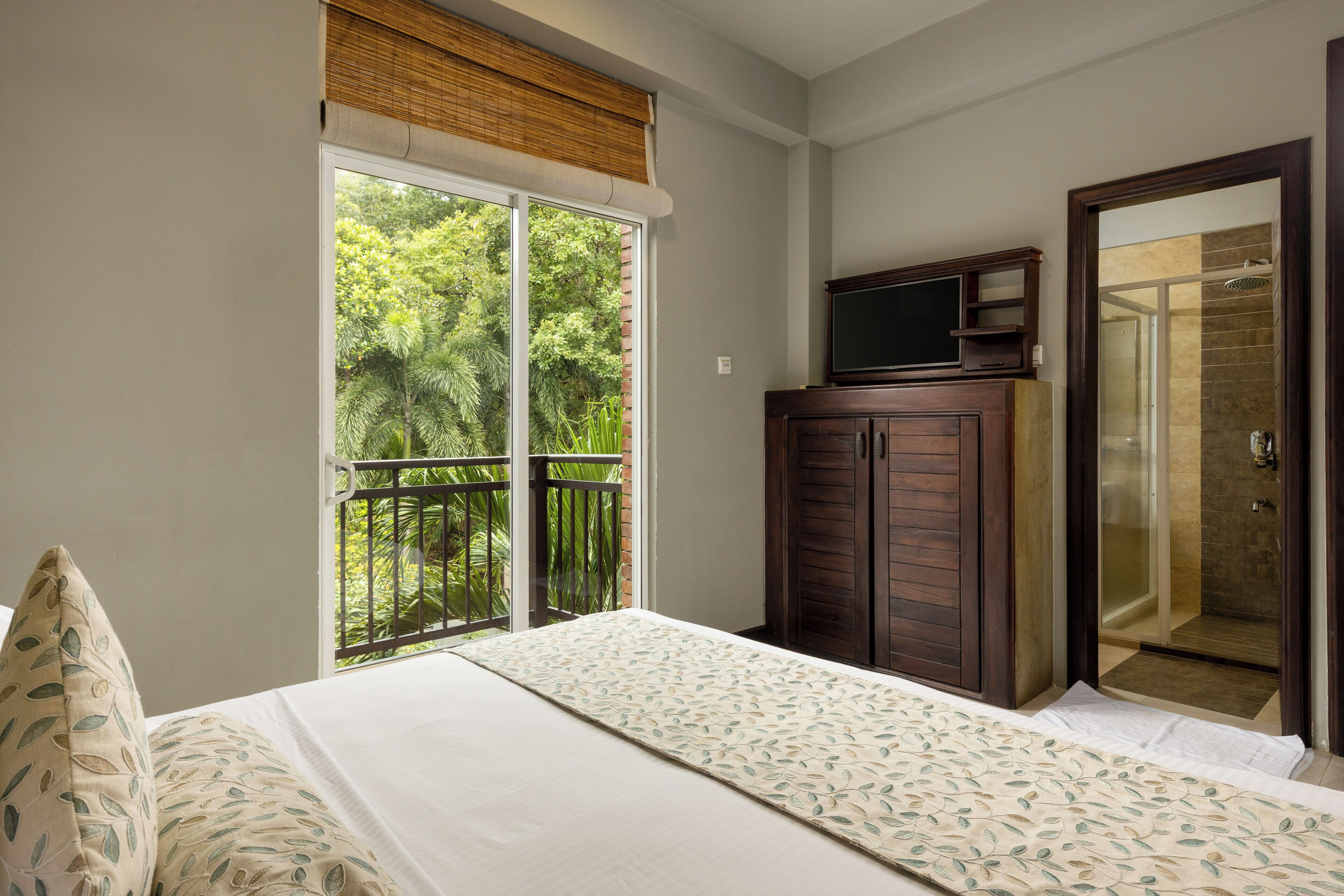 Deluxe Double or Twin Room | 14 bedrooms, individually decorated, individually furnished, desk
